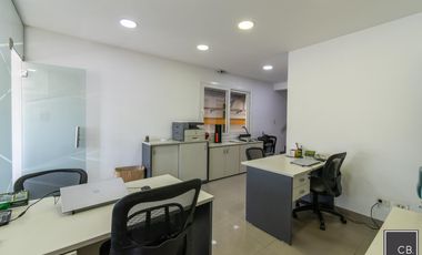 Galpon y oficinas en Ramos Mejia