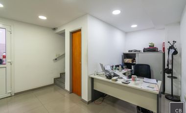 Galpon y oficinas en Ramos Mejia
