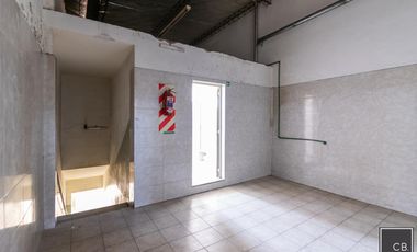 Galpon y oficinas en Ramos Mejia