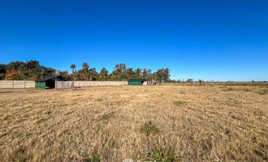 VENTA - Quinta con salón de eventos, hotel, casa de casero, pileta y canchas recreativas. Soldini.