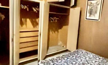 CASA DESARROLLADA EN DOS PLANTAS, COCHERA Y FONDO LIBRE, LOTE PROPIO 270m2