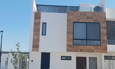 Casa en venta robles zibata queretaro