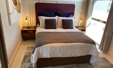 Casa amplia en venta con sotano en Zibata, Querétaro