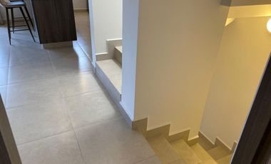 Casa amplia en venta con sotano en Zibata, Querétaro