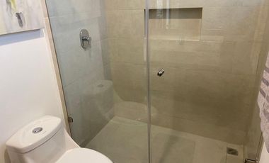 Casa amplia en venta con sotano en Zibata, Querétaro