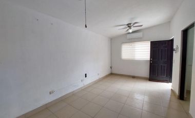 Casa en Renta de un piso en Colonia en Refugio Cerca de Montes Berneses