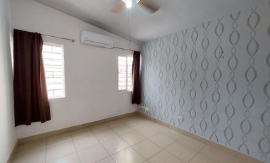 Casa en Renta de un piso en Colonia en Refugio Cerca de Montes Berneses