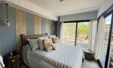 VENTA: Casa en la isla en Paraná Viejo de tres dormitorios con galería y muelle, amoblada. Rosario