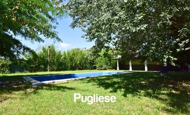 Casa quinta en venta sobre lote forestado de 1500m2