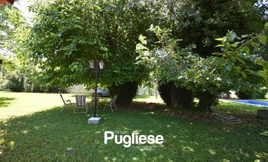 Casa quinta en venta sobre lote forestado de 1500m2