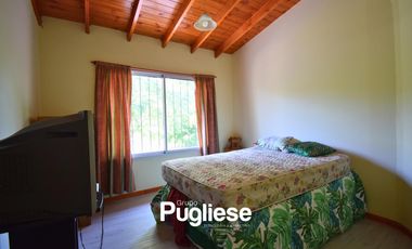 Casa quinta en venta sobre lote forestado de 1500m2