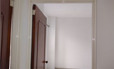 Apartamento en alquiler Remodelado | 2 habitaciones | 2 baños | 72 m²