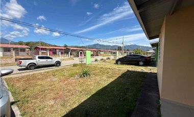 ALQUILER DE CASA EN VILLAS DE ALTO  BOQUETE  AMUEBLADA