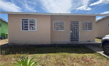 ALQUILER DE CASA EN VILLAS DE ALTO  BOQUETE  AMUEBLADA