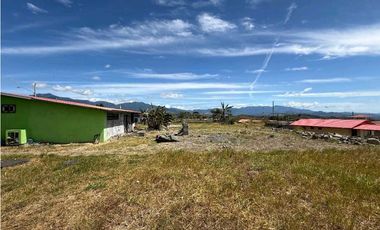 ALQUILER DE CASA EN VILLAS DE ALTO  BOQUETE  AMUEBLADA