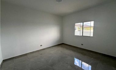 VENTA DE CASA EN ALTO BOQUETE   NUEVA A EXTRENAR