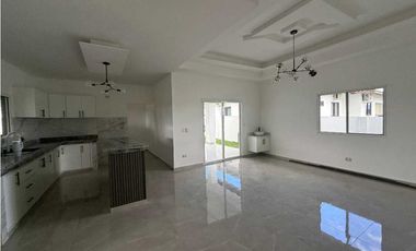 VENTA DE CASA EN ALTO BOQUETE   NUEVA A EXTRENAR