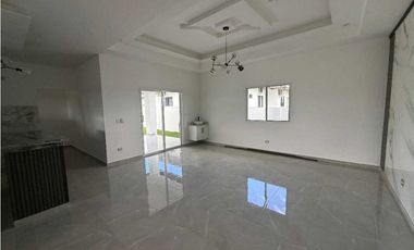 VENTA DE CASA EN ALTO BOQUETE   NUEVA A EXTRENAR
