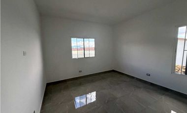 VENTA DE CASA EN ALTO BOQUETE   NUEVA A EXTRENAR