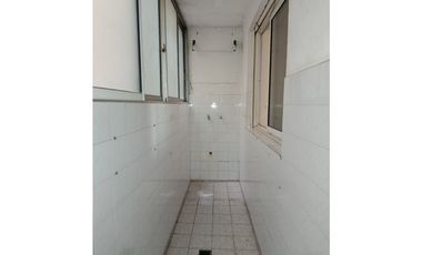 ALQUILER 24 MESES 4 AMBIENTES A LA CALLE C/BALCON
