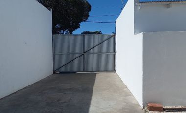 Venta Galpón Mas Local. Zona Alió y Ayacucho