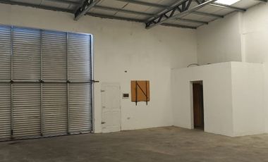 Venta Galpón Mas Local. Zona Alió y Ayacucho