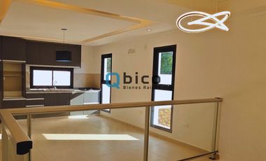 Casa en venta c/ cochera en Oberá