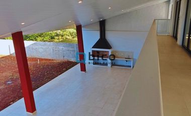 Casa en venta c/ cochera en Oberá