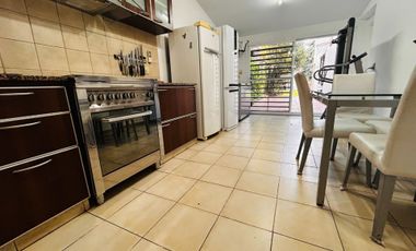 Casa en una plata c/ gran jardín venta en Saavedra