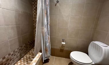 Casa en una plata c/ gran jardín venta en Saavedra