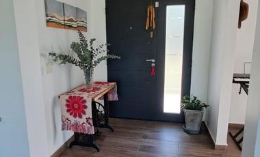 Casa en Venta y/o alquiler en La Primavera,