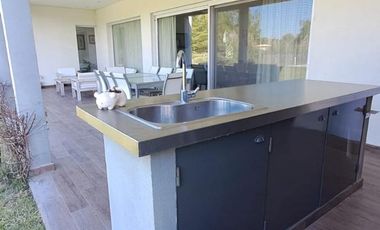 Casa en Venta y/o alquiler en La Primavera,