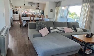 Casa en Venta y/o alquiler en La Primavera,