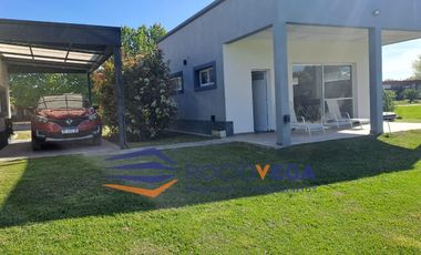 Casa en Venta y/o alquiler en La Primavera,