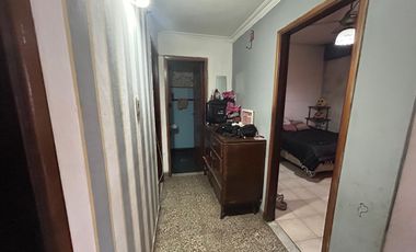 CASA EN VENTA EN LANÚS OESTE