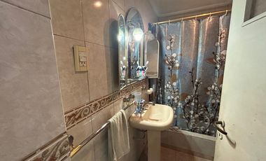 CASA EN VENTA EN LANÚS OESTE