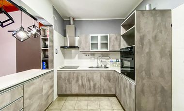 Casa de Tres Dormitorios en Venta en Capitan Bermudez con cochera y patio