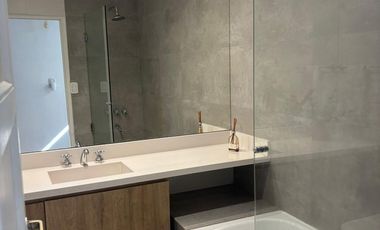 VENTA CASA 4 DORMITORIOS. COCHERA. PATIO. TERRAZA