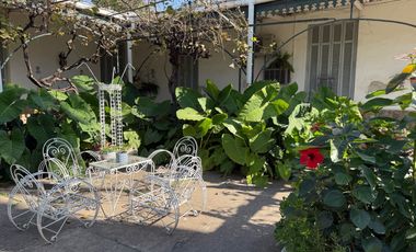 Casa en venta con parque en Alvear, Santa Fe.