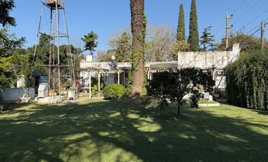 Casa en venta con parque en Alvear, Santa Fe.