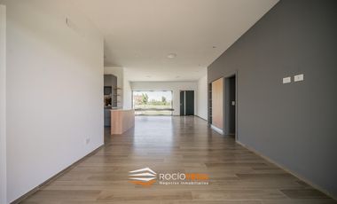 Casa en venta en  Barrio San Felipe Canning