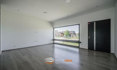 Casa en venta en  Barrio San Felipe Canning