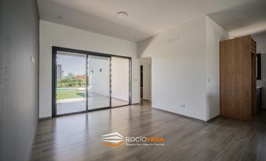Casa en venta en  Barrio San Felipe Canning