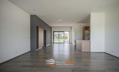 Casa en venta en  Barrio San Felipe Canning