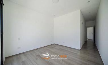 Casa en venta en  Barrio San Felipe Canning