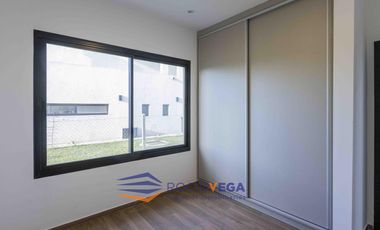 Casa en venta en  Barrio San Felipe Canning