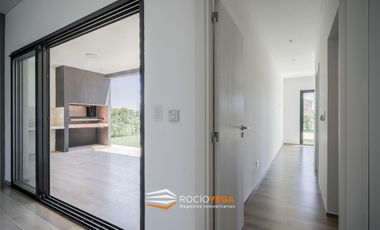 Casa en venta en  Barrio San Felipe Canning