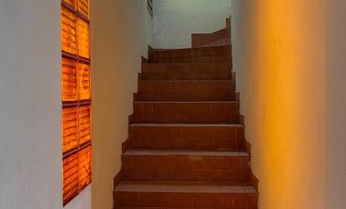 Chalet Familiar con Amplio Jardín en Colinas de Peralta Ramos