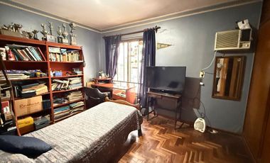 Amplio departamento de 3 dormitorios   dependencia en Virgen de la Merced al 200, Barrio Norte