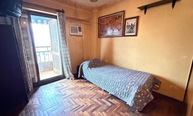 Amplio departamento de 3 dormitorios   dependencia en Virgen de la Merced al 200, Barrio Norte